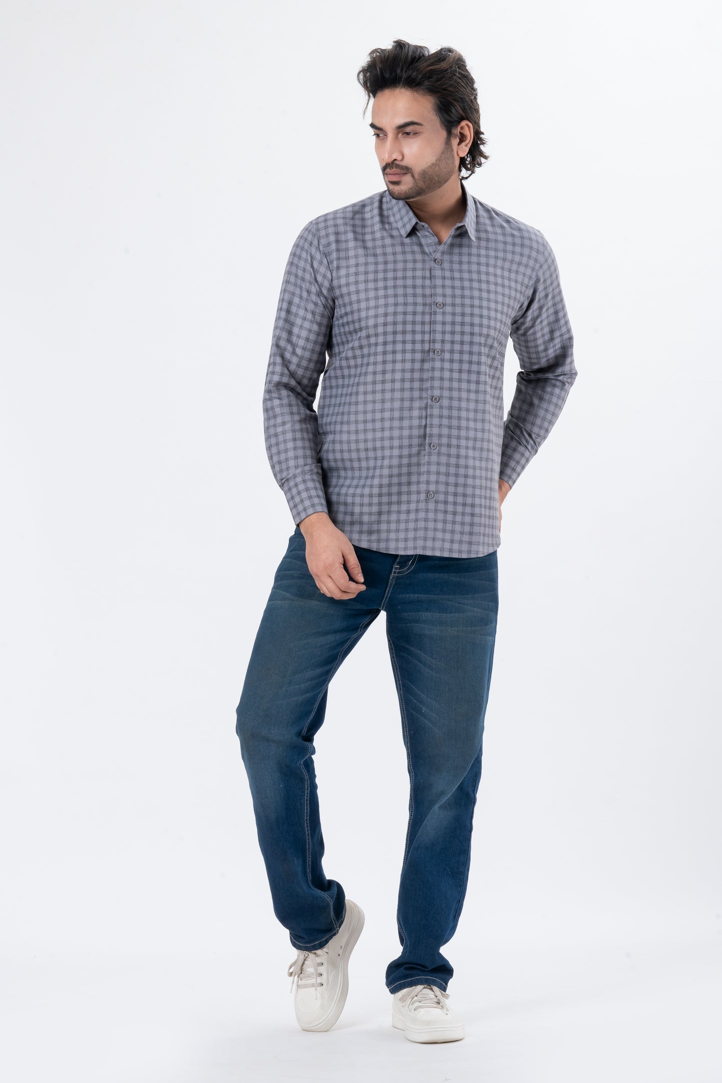 Men's Charcoal Checked Full Sleeve Casual Shirt | Regular Fit Cotton Blend | ZEVRARIQ