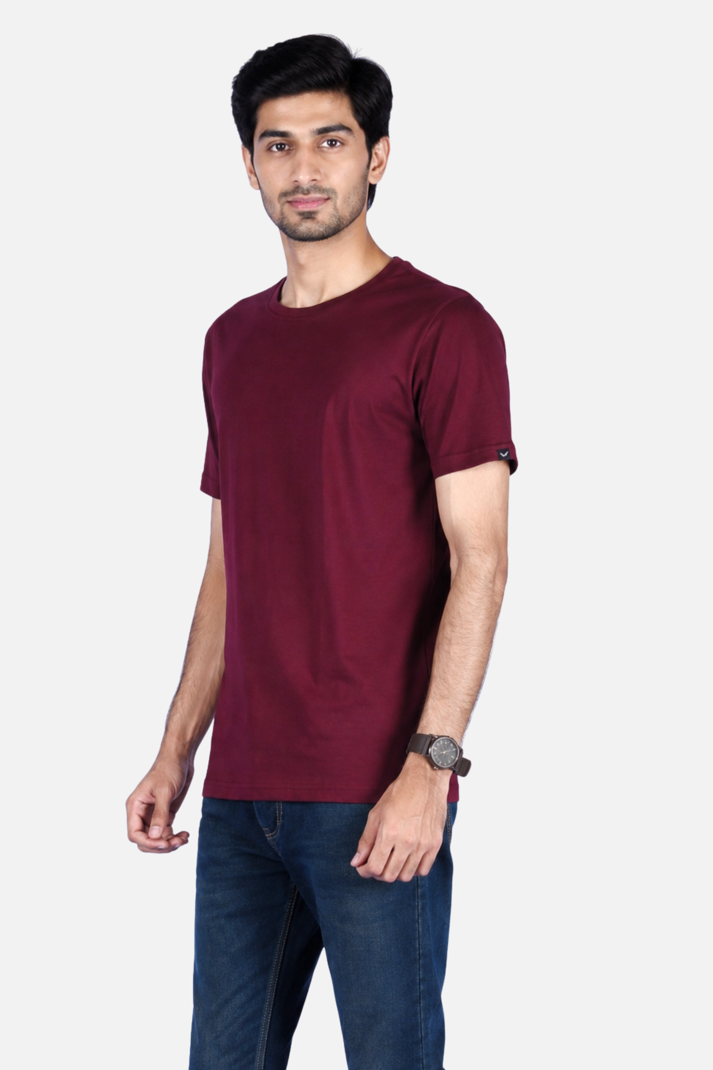 Zavrariq Men's Solid Cotton Round Neck Half Sleeve T-Shirt – Maroon
